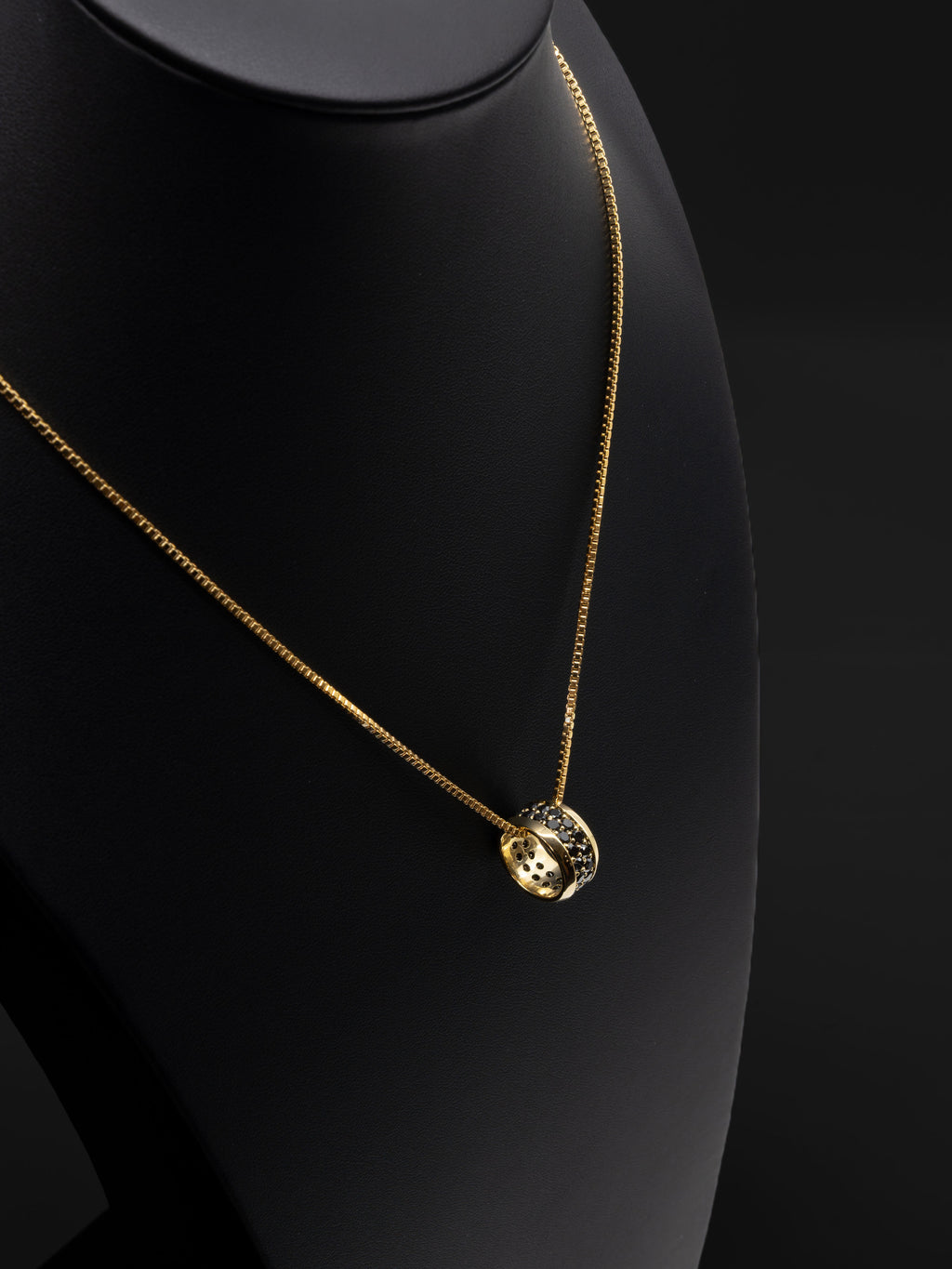 Eclipse Ring Pendant Chain